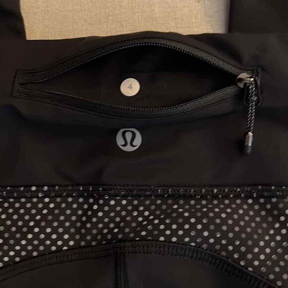 Lululemon wonder under black cropped leggings w reflective detail - 4 - Picture 8 of 10
